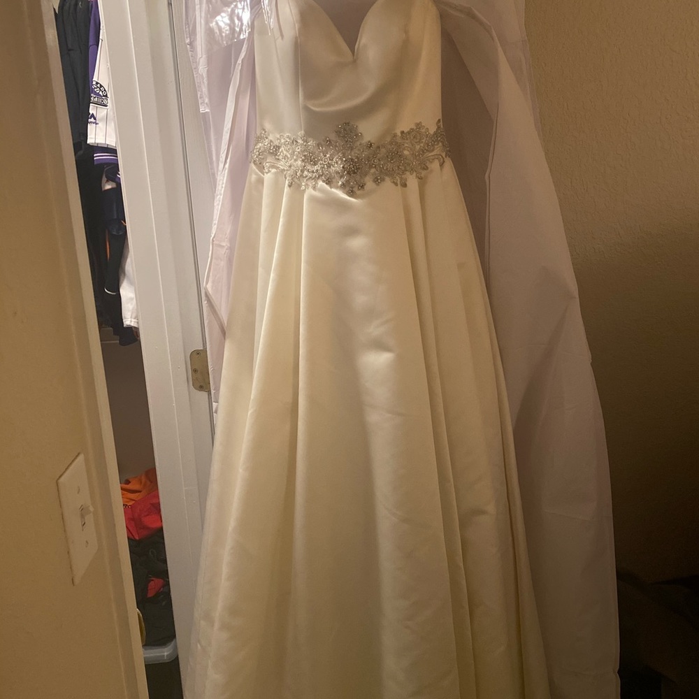 Casablanca wedding dress
